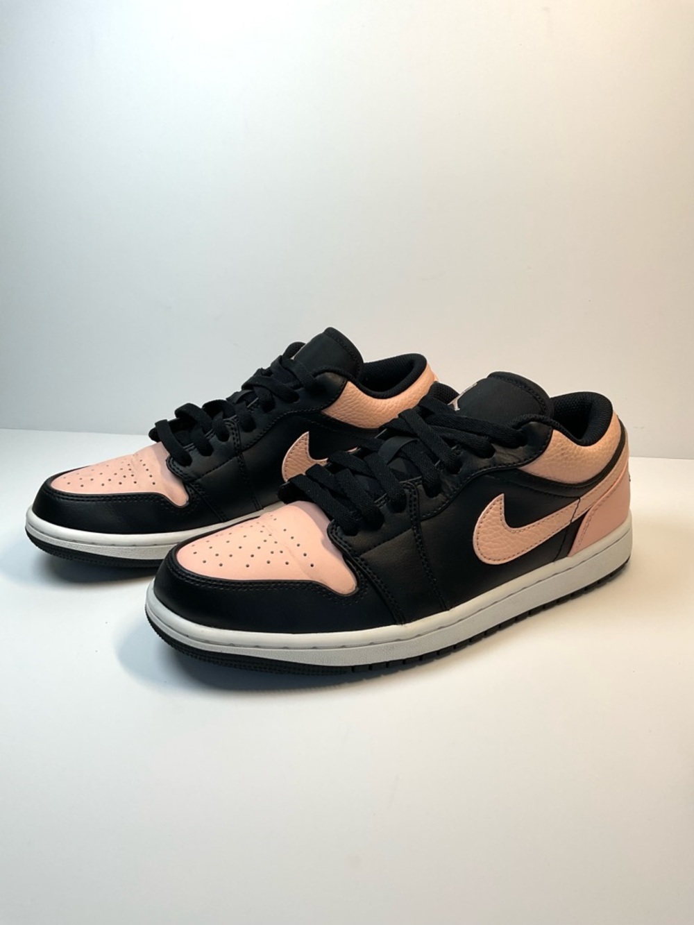Nike Air Jordan 1 Low Black Pink Women 9.5 Men 8 Sneakers - Picture 2 of 9